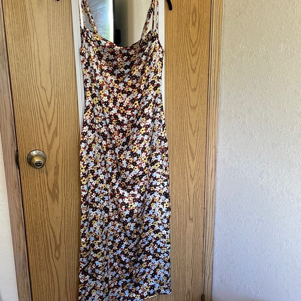 CHARLIE HOLIDAY Floral Midi Slip Dress NWT